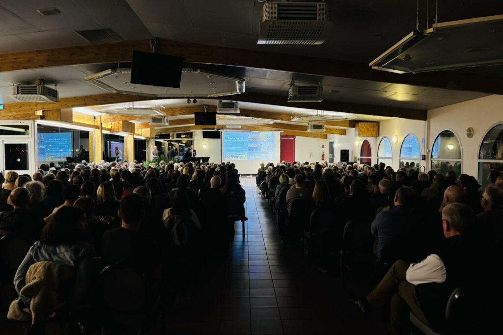 derniere reunion publique